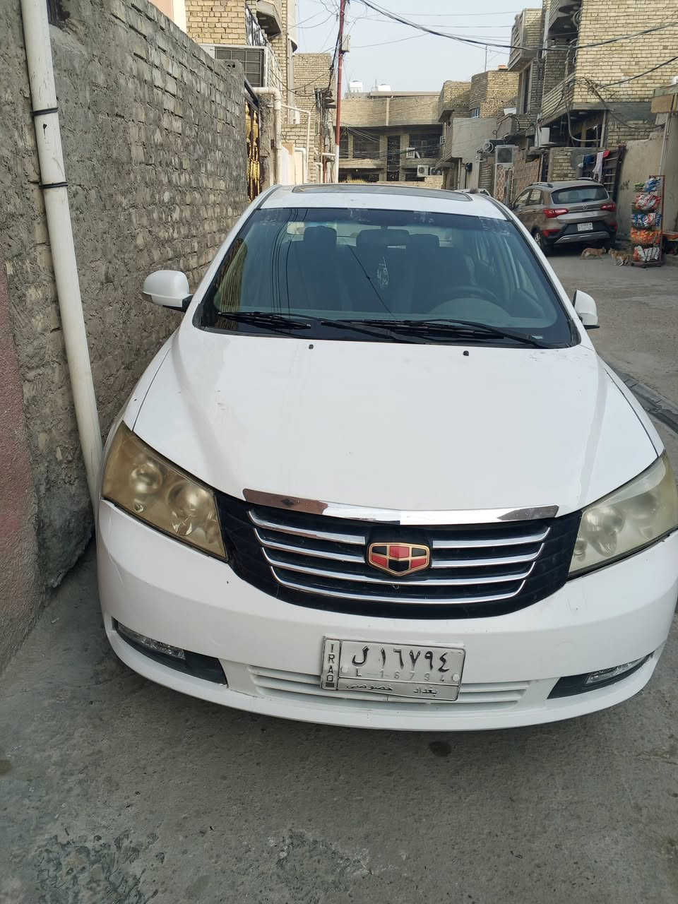 سلام عليكم امكراند c7 2013 رقم بغداد باسم ولد صديقي نضيفه سياره اخت جديده بعدها بلاديه بيها بس بنيد مرشوش وباقي نضيف مابيها لاخياس ولاضربه قويه نضيفه كلش مكانها بغداد ***********
***********
السعر 63وبيها مجال
