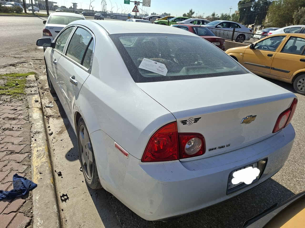 سلام علیكم
MALIBO للبیع
مودیل 2012
LT 
ماشیە 185000 قابل للزیادة
محرك مامفتوح 
كلین مابي صبغ 
بیه شویة طخات بالجهة الیسری موضح بالصور یتعدل بارد 
الحدادیة امامي 60%
تایرات جدید 
شرط تحویل 
رقم سلیمانية + مکان السیارة كركوك
كهربائیات كلها شغالة 
كشن سائق كهرباء 
تدفئة شغال +  تبرید یحتاج غاز 
محرک 2400
السعر $85 وبي مجال بسیط 
للٲستفسار خابر عالرقم
***********
