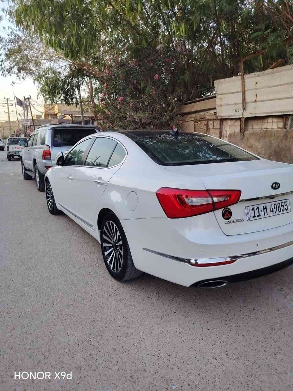 السلام عليكم كيا كادنزا ٢٠١٤ وارد أمريكي حادثها جاملغات خلفيه وقلق جنطه مبدل اصلي بدون صبغ بيها صبغ جاملغات خلفيه سياره VIP داخل ابيضّ فول للأخير بانوراما بصمه اشاير مري اشاير ترحيب كشنات جلد كهرباء ابيضّ تحديد مسار سايد بريك بصمه كشنات حار بارد حساس خلفي شاشه كامرا سماعات انفنتي سياره فول للاخير عارضها ١١٣ وبيها مجال مكانها بغداد الغدير مقابل شقق زيونه ***********
