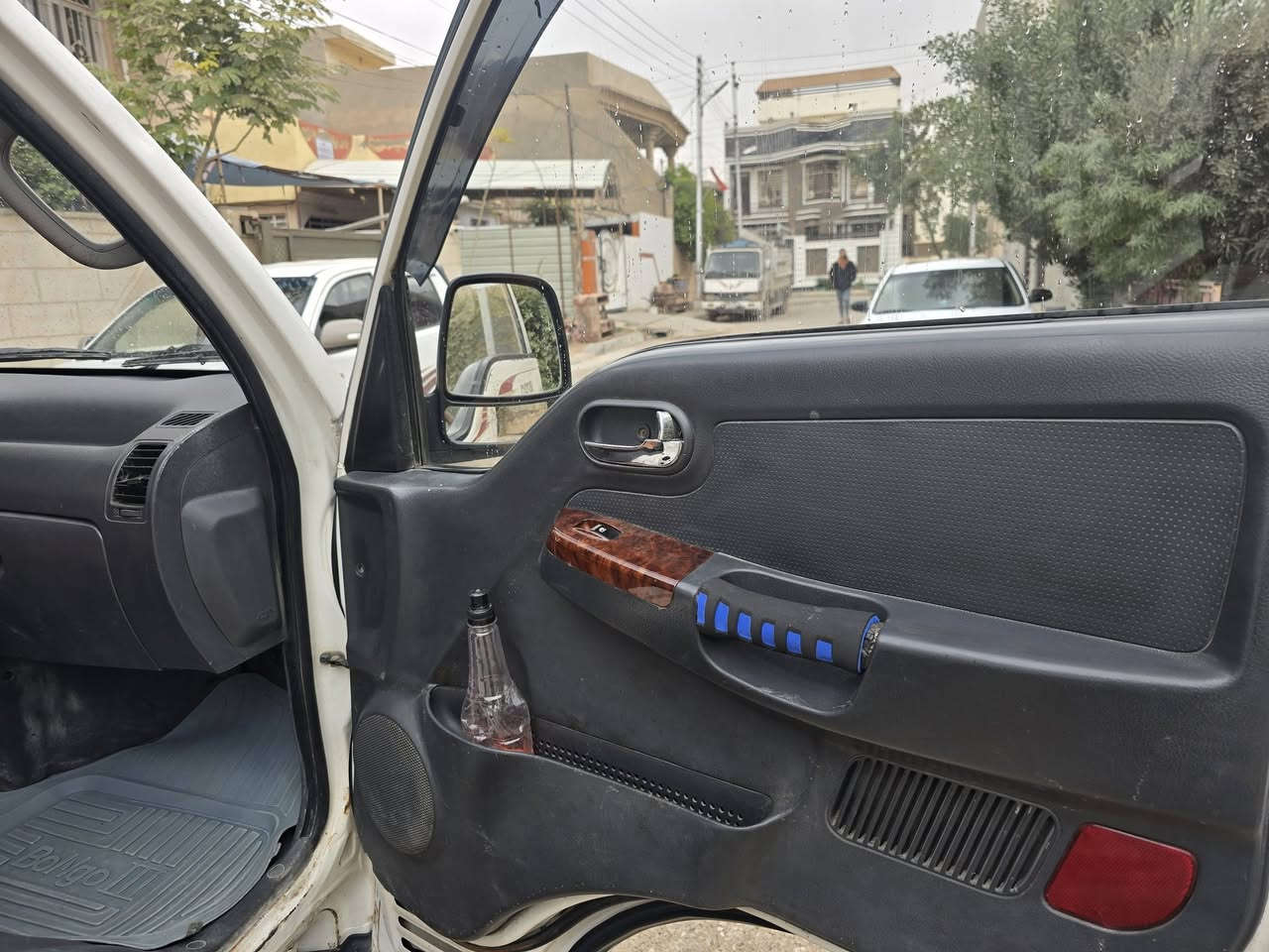 السلام عليكم كيا ٢٠١١  رقم ديالى ٩٥ وبيهة مجال العنوان ديالى بعقوبة 
***********
