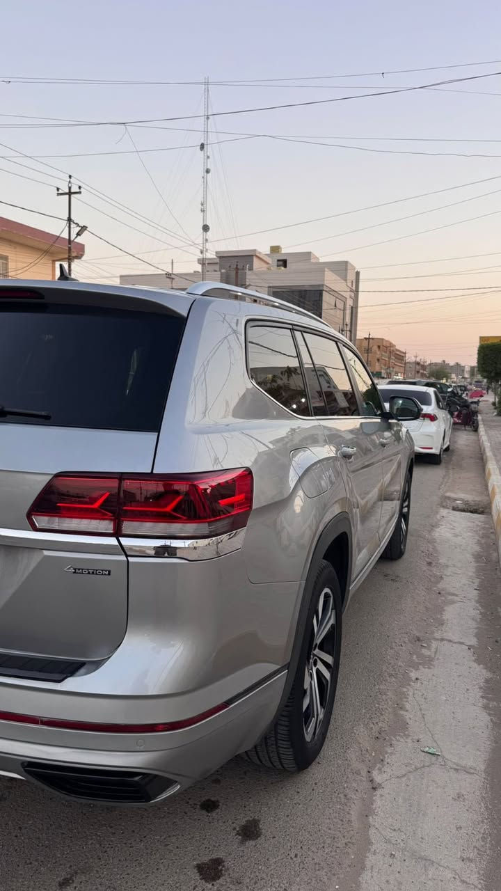 السلام عليكم
فولكس واكن اطلس SEL
6 سلندر 3600
موديل 2023
اللون رصاصي(سلفر)
7 راكب
ماشيه 23 الف مايل
فول مواصفات
مقاعد جلد
مقاعد الاماميه كهرباء
مقاعد خلفيه  ملكي VIP
مقاعد خزن
بانوراما
تشغيل عن بعد
اوتو ستوب
اوتو هولد
دبل اكسل
صندوق كهرباء مع فتح بالقدم
السياره مليانه مواصفات
رقم كاتي (فحص مؤقت)
تترقم شمالي
السعر 275 ورقه( شدتين و 75 ورقه)
حادث باب الصندوق وخشم البنيد
رقم الشاصي 1V2BR2CA9PC534703
موبايل  ***********
