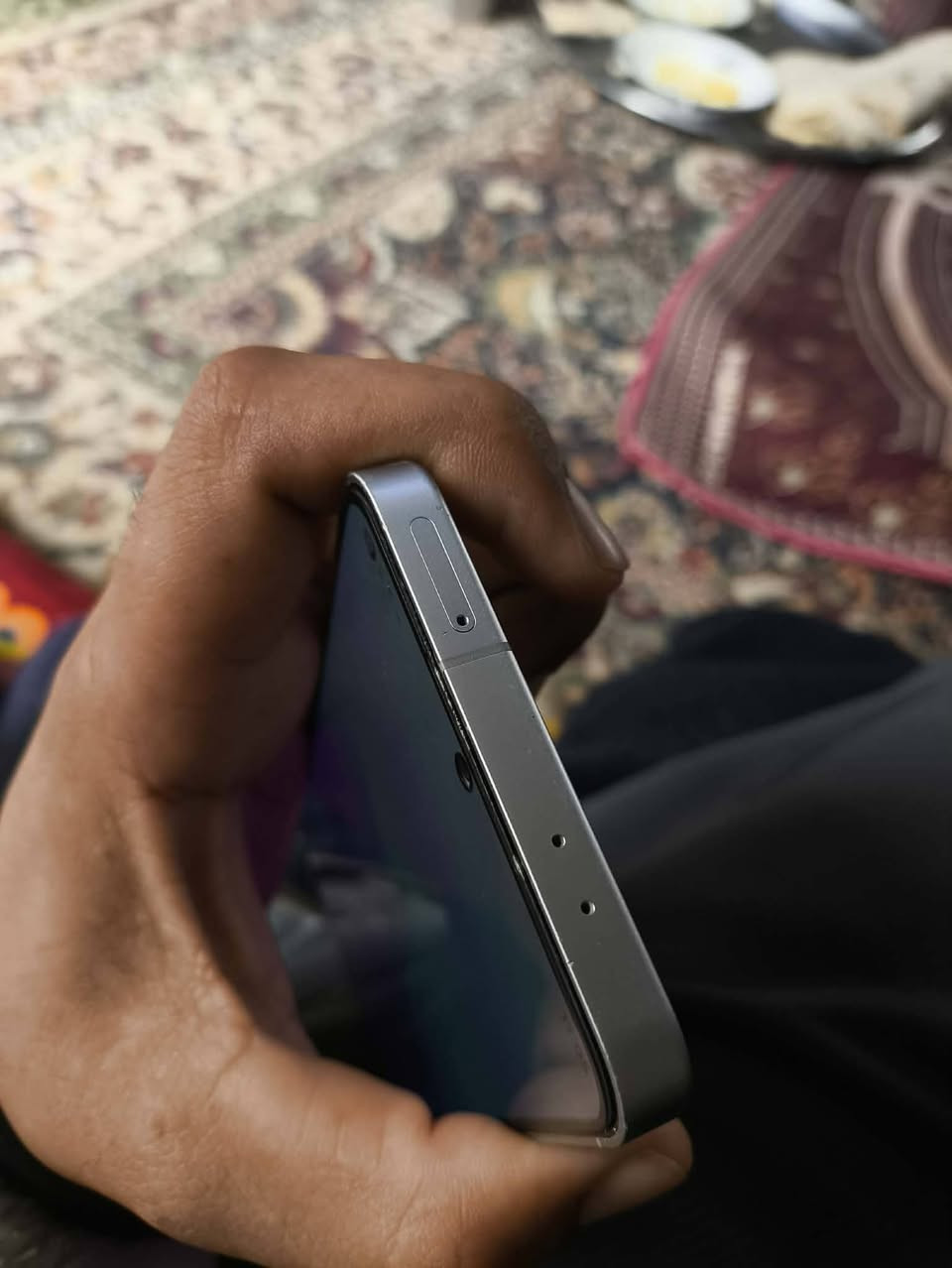 عمي جهاز للبيع فقط الضهر كدامك مكفووول مواصفاته معروفه وداخل الصور *********** مفوول
