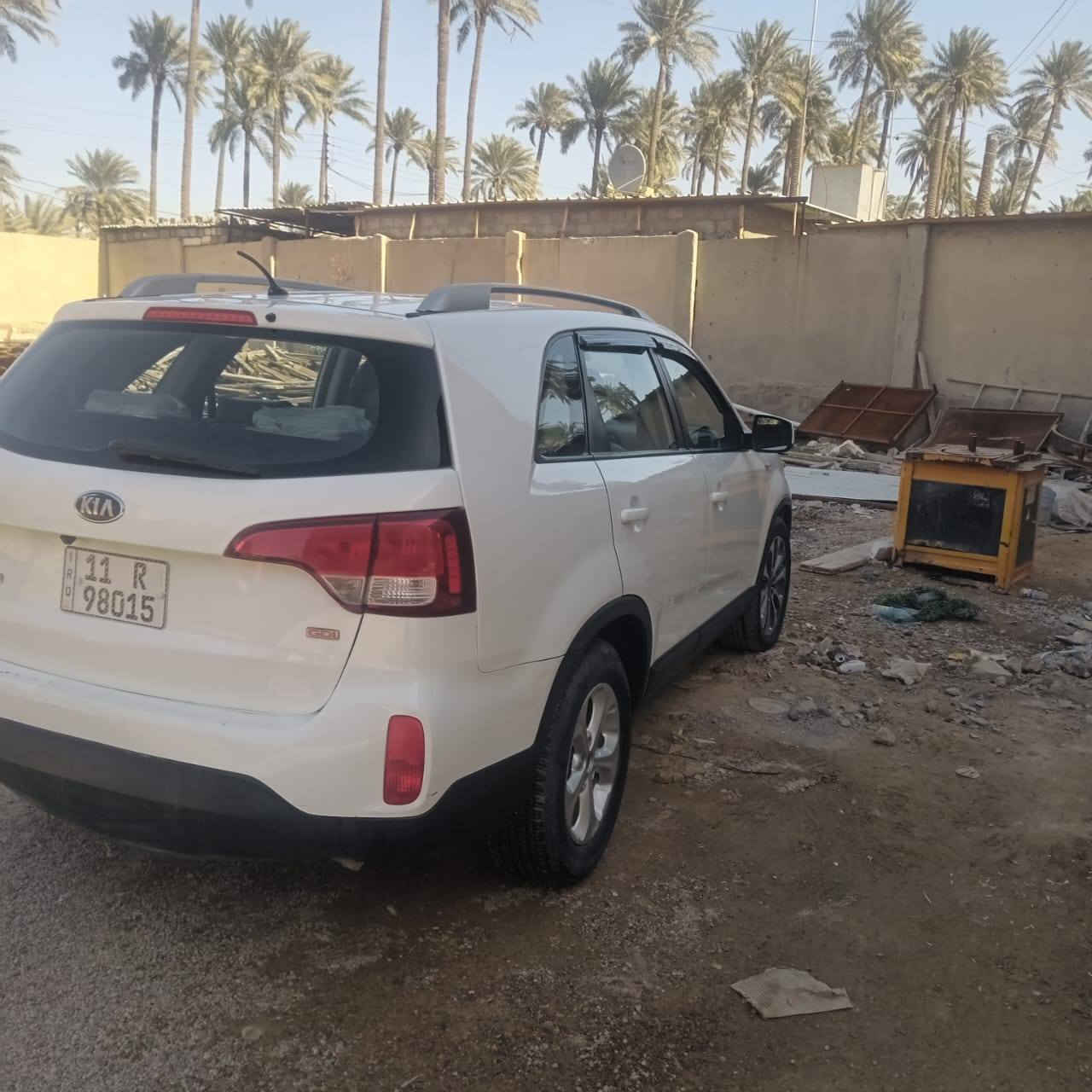 سياره لل بيع سورنتا موديل 14 سعر 140 تواصل على رقم هاتف ***********
