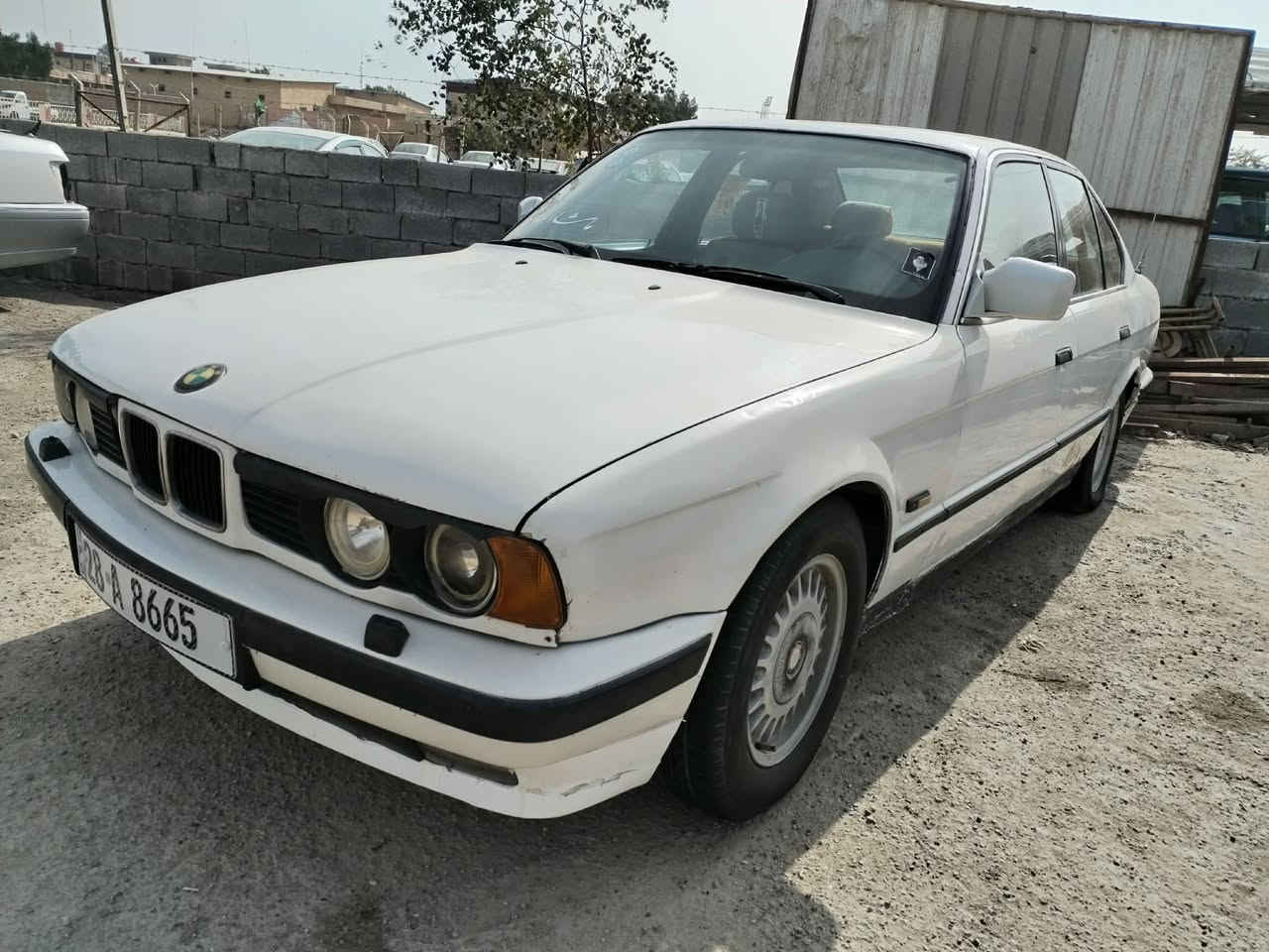 يالله سلام عليكم شباب
بي ام للبيع موديل 91
525 اصل مكينه مسكر 
مكفوله ضربه وصبغ 
سيارا احلى من الصور 
رقم دولي  تتكاتب ويه مالكه
تخم تاير  ويل جديد 
بجم عريض 
كهربائياته كله شغاله 
دواخله جدد 
سيارا كيره مابي شي عوزه مكينه مكينته گايمه 
حداديه حلوا 
تبريده شغال 
اني مكلف
سعره مناسب راعيه متوازي عل بيع 38 قفله 
للاستفسار 
***********
