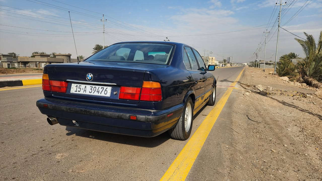 بي ام دبليو موديل ١٩٩١
محرك فانوس مسكر
تبريد
فتحه
رقم انبار
سعرها ٦٣
***********
