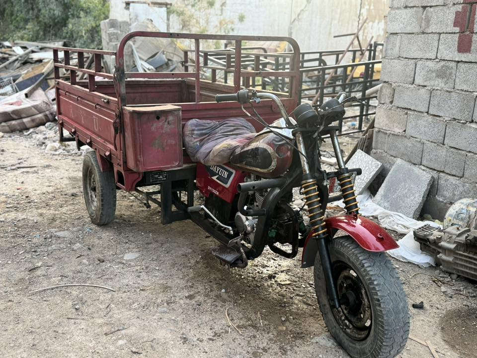 ستوته دايوان موديل ٢٠١٥ 
مكينه خير من الله اوراق كامله 
شاصي مكفول 
سعره ٥٠٠ الف 
***********
بغداد
