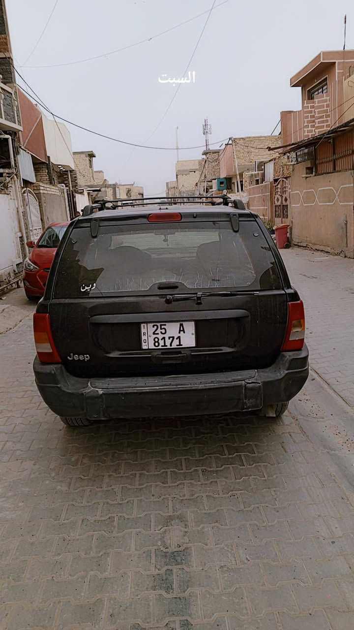 سلام عليكم جيب شيروكي لفين 4 لون اسود رقم كركوك سياره مكفول محرك كير مكفول سيارة خير م الله ***********
