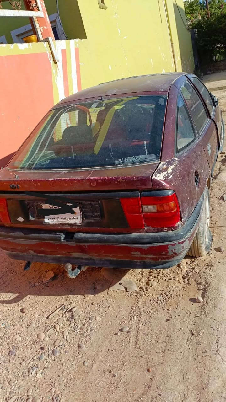 أوبل فكتره للبيع ماسحه محرك 1600كير عادي رقم صلاح الدين فحص سنويه خضره بسمنه السعر 16بيها مجال بسيط العنوان سامراء ***********
