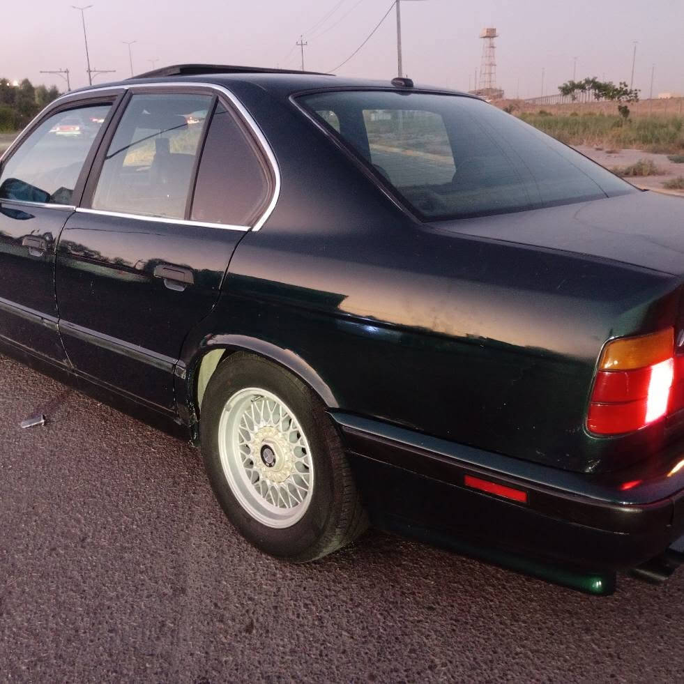 بي ام موديل (1991 ) مكينة 520 كير عادي مكينة كبس كير و محرك شرط شرط مابي صرف و بخار بدون ضربة دعامية لل دعامية کامل M شرط سيارة فول مواصفات ⬇️

1 - تبريد تدفيئة يشتغل حيل ثلج 
2- اربع جامات كاربائي 
3- كشن جلد كامل 
4- تحكم ستيرن 
5- تحكم لايتات 
6- لايتات حلقة زينون و بلاجكتورات
7- صقف سلايت 
8- ABS
9- سنوي جديد بأسمي 
10- بطاقة بنزين موجود 
11- قفل مركزي 
12- صدر جديد طايات جديد شرط

سيارة مال بيت مابي اي نقص شرط فحص و سونار.     سعر  52 بي مجال 

رقم موبايل ***********
*********** كركوك, العراق
