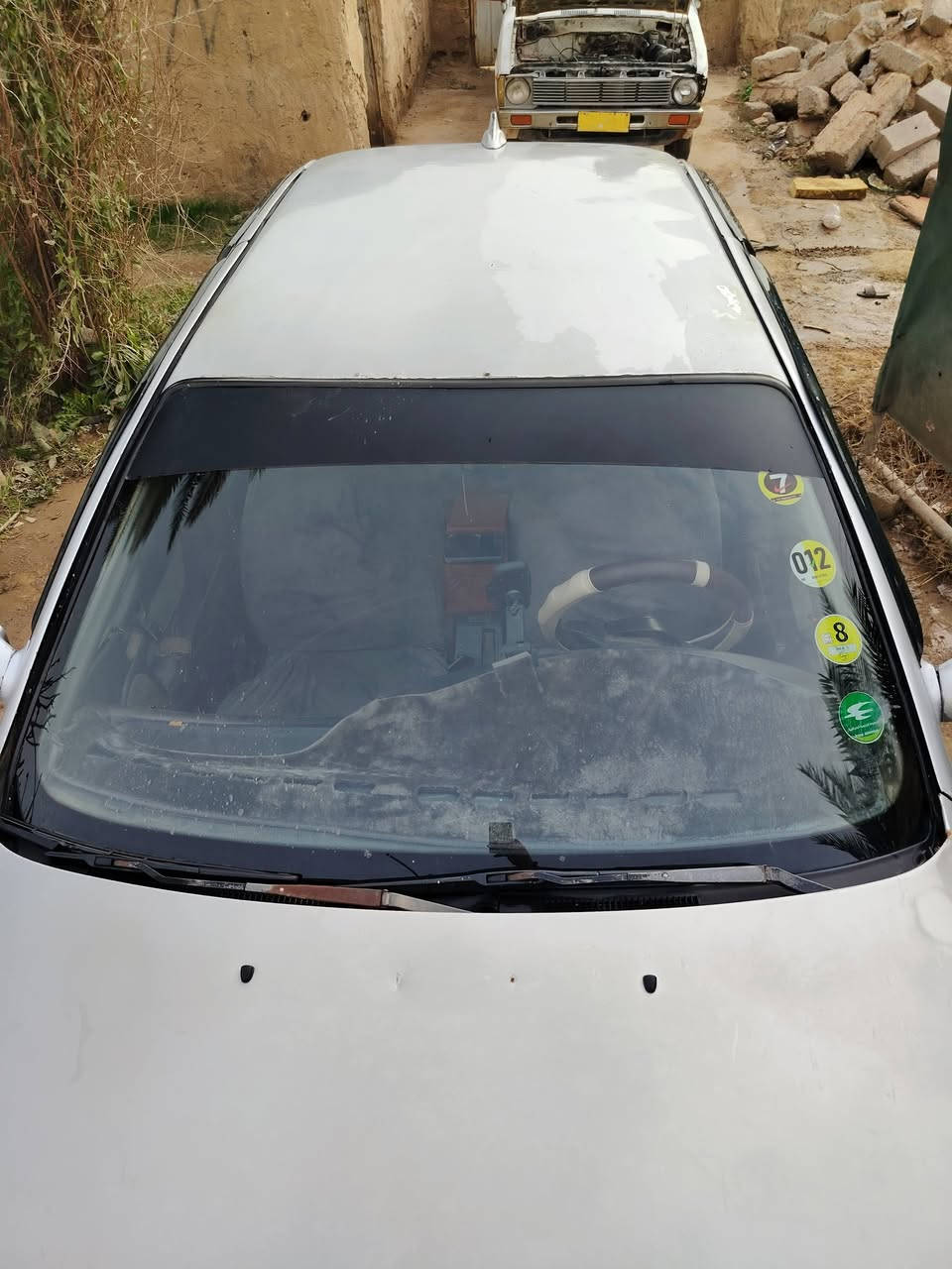 السلام عليكم ورحمه الله وبركاته للبيع انتره دمعه رقم الماني ديالى سنويه عظم عاج ابيع حبل ماندل صاحبه مكفوله وكله شرط السعر 18 وبيه مجال الاتصل ***********
