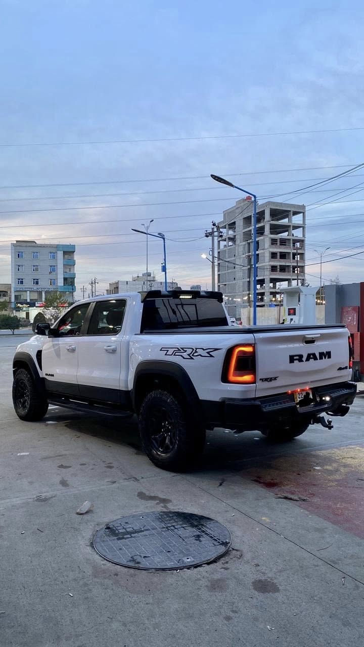 دوج رام ٢٠٢١ TRX  كلين تايتل فول مواسفات كفالة عامة من كل شي سيارة ماشي ٦٥٠٠٠ حقيقي
مكان سيارة اربيل 
رقم اربيل 
***********
***********
