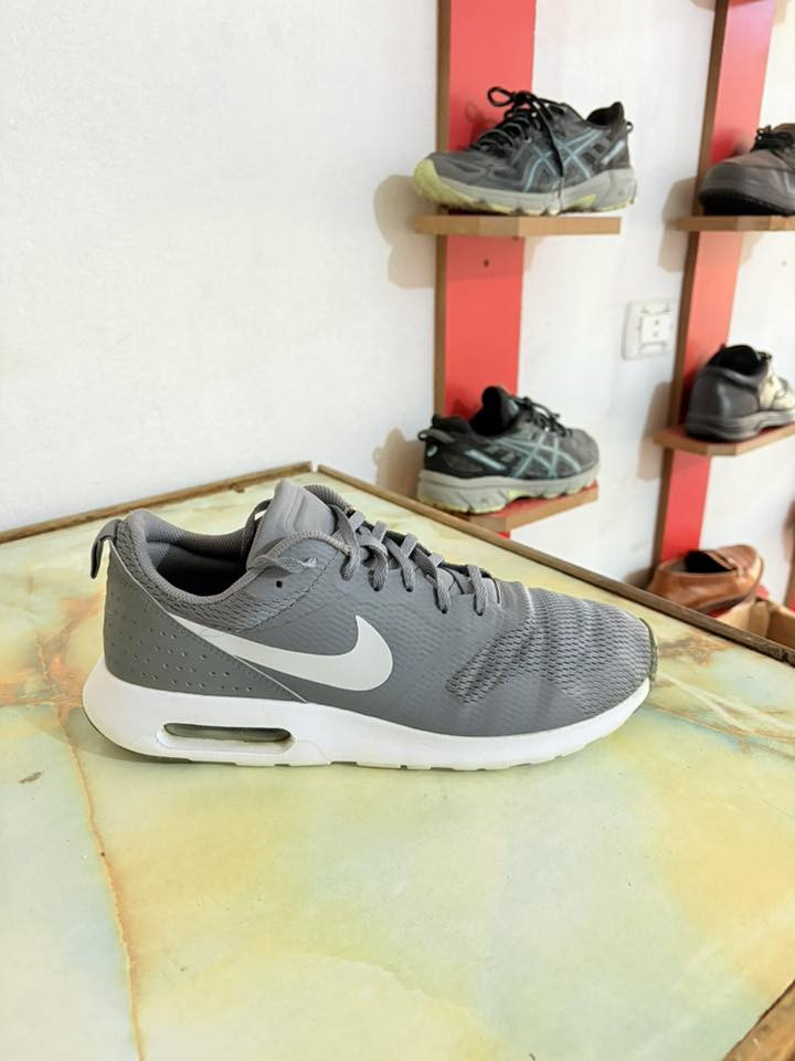 غداً ان شاء الله الساعة العاشرة صباحاً رجالي سوبر كريم 🔥🔥🔥🔥
العنوان: قرب البلدية مقابل محلات بيت شلفة للألبسة


**إذا كنت صاحب هذا الإعلان وتريد حذفه لأي سبب، رجاءا أرسل رسالة إلى الدعم الفني**