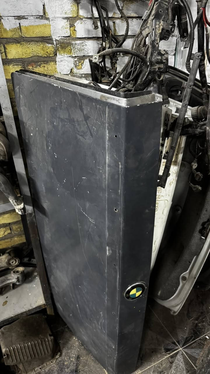 متوفر جملاغات زعره حاويه وe36 وe46
بنيد زعره حاويه
جنطعه زعره و٥٠٠ وf10 حاويه
دشبول e46 كامل نظيف كلش
ماسحات وذرعان حاويه بوش اصليات زعره 
نواعم زعره هواي عندي 
جكمجه دشبول خلفي وهواي غراض ايشي تحتاج واتساب ***********
