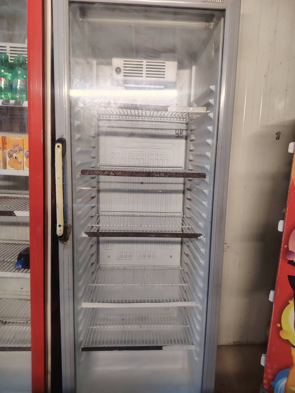 السلام عليكم براد و مجمدة عارضة تجميد فول المكان ديالى خان بني سعد للتواصل***********
