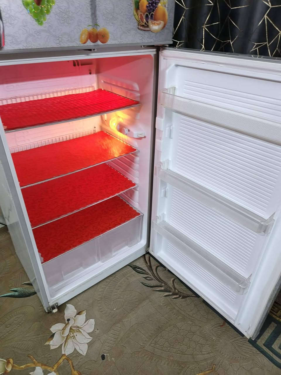 ثلاجة ماركة (ميديا لون مييز ) مضلع بواري نحاس فريز خارجي نضام تجميد وبيها جهاز حمايه من الشركة ارقه ثلاجه حجم (14) قدم  تجميد درجة اولئ نضافه 90 بالمية داخل نضيف فول مال بيت ضمان اسبوع شرط التجميد السعر مع  التوصيل  ( 300) داخل بغداد حصرا متوفر توصيل كل مناطق بغدادد


**إذا كنت صاحب هذا الإعلان وتريد حذفه لأي سبب، رجاءا أرسل رسالة إلى الدعم الفني**