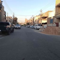 يوجد قطعة للبيع في منطقة الكرادة مساحة ٤٠ متر الوجهة ٣امتار وربع وإلنز...