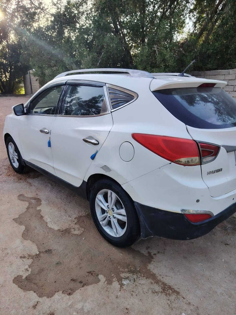 السلام عليكم
توسان 2010 للبيع
رقم بغداد بسمي
 جاهزه مكينه وگير وتخم تاير
السعر 100 ورقه وبيه مجال
للاستفسار اتصل ***********
