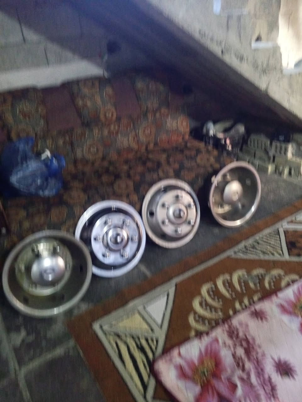 سلام عليكم تخم كبات مارسدس اتيكو جد ما مشتودات *********** السعر 150
