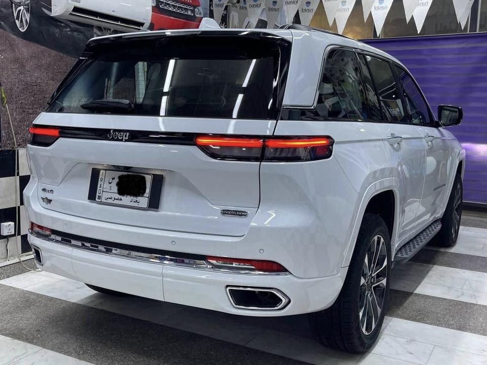 جيب اوفر لاند 2022  للبيع
معروفه مواصفاته فوول حتى نطام جكات بيه
وكاله هارلم ماشيه 14000 كيلو
السيارة مغلفه ppf بالكامل
مكان السياره بغداد
السعر المطلوب 41.500$
للاستفسار ***********
