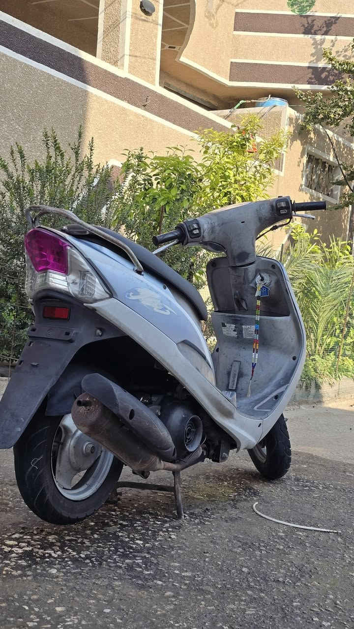 سلام عليكم
ماكس منغولي نظيفة حيل مكينة ما مفتوحة بلاد كلشي بيها بلاد بلاد ختم واحد وية المكينة 2006 كاملة من كلشي (نقصها واير عداد فقط فقط) رايدها 775 الف وبيها مجال كلش بسيط مكاني كربلاء رقمي ***********--*********** موجود فيس واتساب
