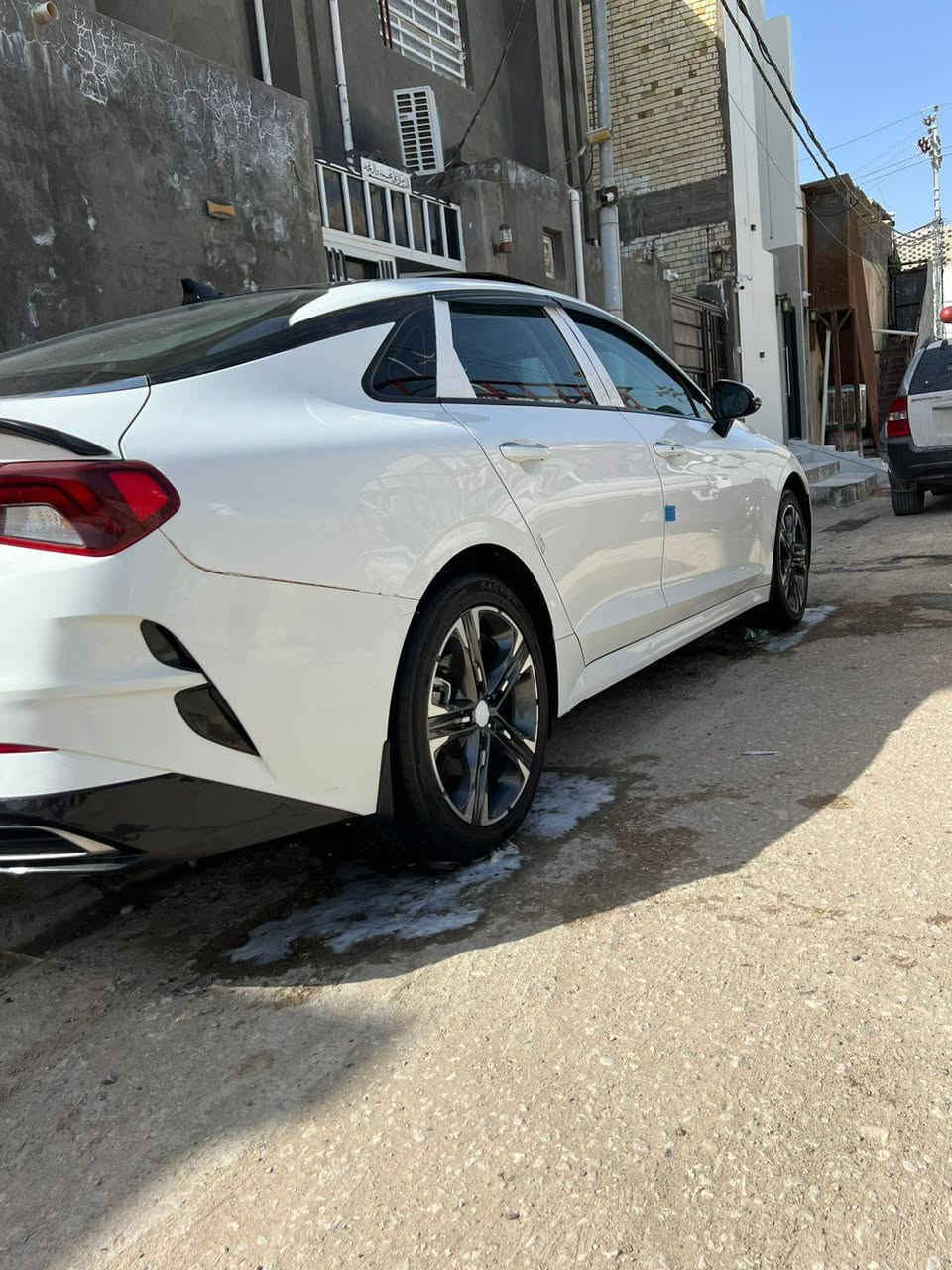 كي فايف K5 موديل 2023خليجي
‏‎فول 1/1 رقم بغداد الدولي

‏‎محرك 2.0 الفين دوش المرغوب 

‏‎المواصفات ❗️

‏‎فتحة سقف بانوراما

‏‎دخول ذكي بصمة + تشغيل عن بعد 

‏‎شاشة اصلية + كاميرا دواره

‏‎حساسات امامي خلفي

‏‎صندوق ذكيً عند الاقتراب يفتح

مصابيح هيلوجين ثلجي 

‏‎المصابيح الامامية زنون +LED

‏‎المصابيح الخلفية LED

‏‎اضائه ضبابيه

‏‎مقاعد بعدها بالنايلون

‏‎مثبت سرعة

‏‎فول تحكم ستيرن

‏‎5 وضعيات قيادة

‏‎مري كهرباء قلاب 

بصمة عدد 2 

‏‎تبريد قطعتين 

تبريد منفصل 

محرك كير شرط بلادي 

السياره بيه جاملغ امامي صبغ بدون أي ضرر داخلي وبارد بالبنيد 

مكان السياره النجف

 للاستفسار على الرقم ***********

السعر 214 وبيه مجال بسيط
