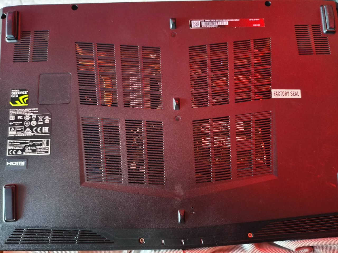 لابتوبmsi للبيع حجم شاشة 17.3
-----------------------------------
المعالج core i7 7700HQ
كارت الشاشة gtx 1050 
رامات 2x8 2400 MHz 
هارد الاساسي m.2 128 Samsung 
الهارد الثاني hdd 1Tb سرعتة7200rbm
لابتوب ماركة GL72028 msi 
شاحنتها الاصلي مالتها موجودة
بطارية ننشطة لحد هسة 💯 
بس كارتونة لابتوب ماعندي 
كلشي شغال بيها الصوت وكيبورد
-----------------------------------
السعر 450 بيهة مجال 
العنوان بغداد حي الامين الثانية قرب 
مستوصف النفط
للتواصل ***********
