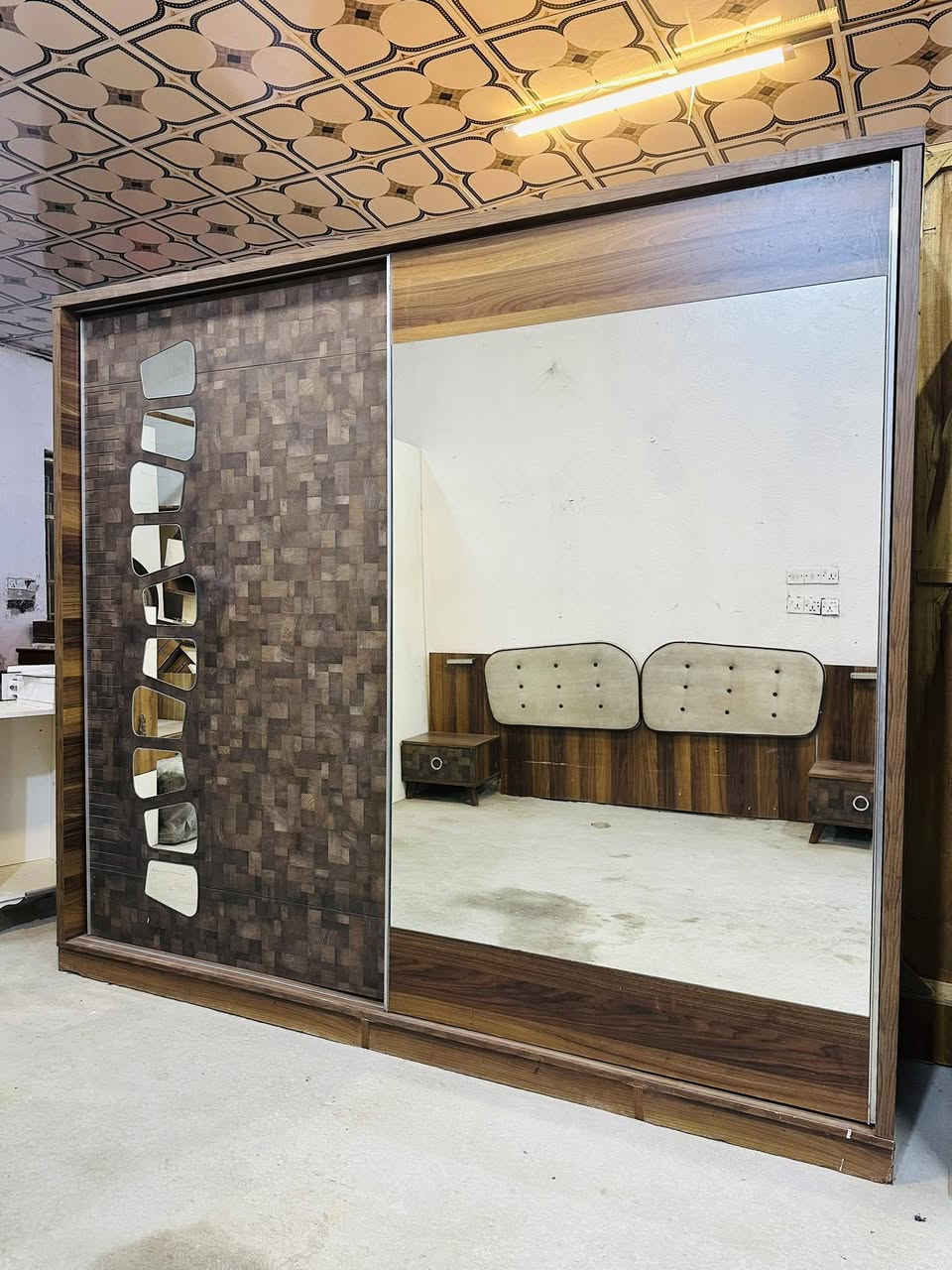 غرفة نوم مستعملة🇹🇷
 نضافة90 ٪💯
عدد القطع / 5
نضام / أسلايت 💢
سعرها / 400 💸
شد ونقل داخل بغداد مجاني🚛
يوجود توصيل محافضات 🚛


**إذا كنت صاحب هذا الإعلان وتريد حذفه لأي سبب، رجاءا أرسل رسالة إلى الدعم الفني**