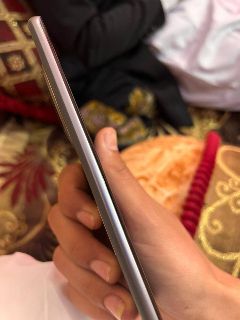 سلام عليكم ريلمي14بر فقط جديد جهازصالو 5يام مستخدمو كله بلادي كامل ملحقاتو ويرهم مراوس 13برو ماكس لو حت مبدل بطاريه رقم ***********مكان كركوك قضاء الحويجه
