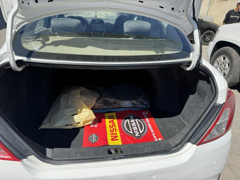 السلام عليكم نيسان سني مديل ٢١ السياره كفاله ما عده طخه بسيطه كما موضح بل صوره السياره لا صبغ لا تبديل ولا ضربه رقم اربيل تريد تحويل تريد وكاله السياره جاهزه مكينه كير تبريد حداده ما ناقصه برغي دوشمه ارضيه وكشنات السياره حلوه مكان بصره جزائر السعر ١١٥ الرقم للستفسار ***********
