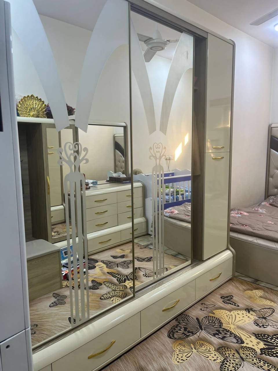 للبيع  بعقوبه الجديده  الجديده


**إذا كنت صاحب هذا الإعلان وتريد حذفه لأي سبب، رجاءا أرسل رسالة إلى الدعم الفني**