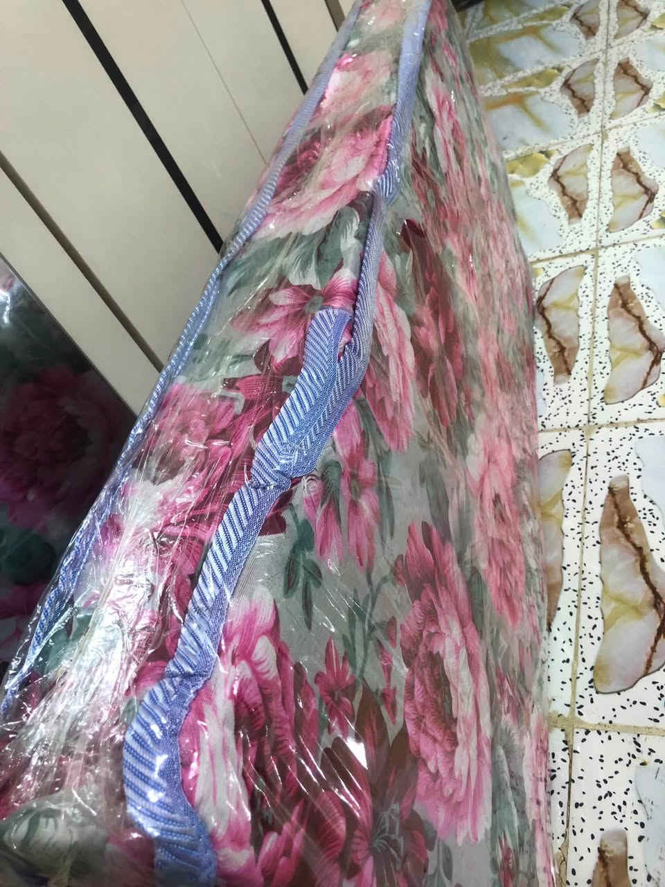 الخاصكارورك وهزاز وجربايه بنفس الوقت الدوشك توني ماخذته وجديد بجيسه والكارورك بي اضرار بسيطه ماخذته ب190اريده بسعر مناسب والسعر ع الخاص


**إذا كنت صاحب هذا الإعلان وتريد حذفه لأي سبب، رجاءا أرسل رسالة إلى الدعم الفني**