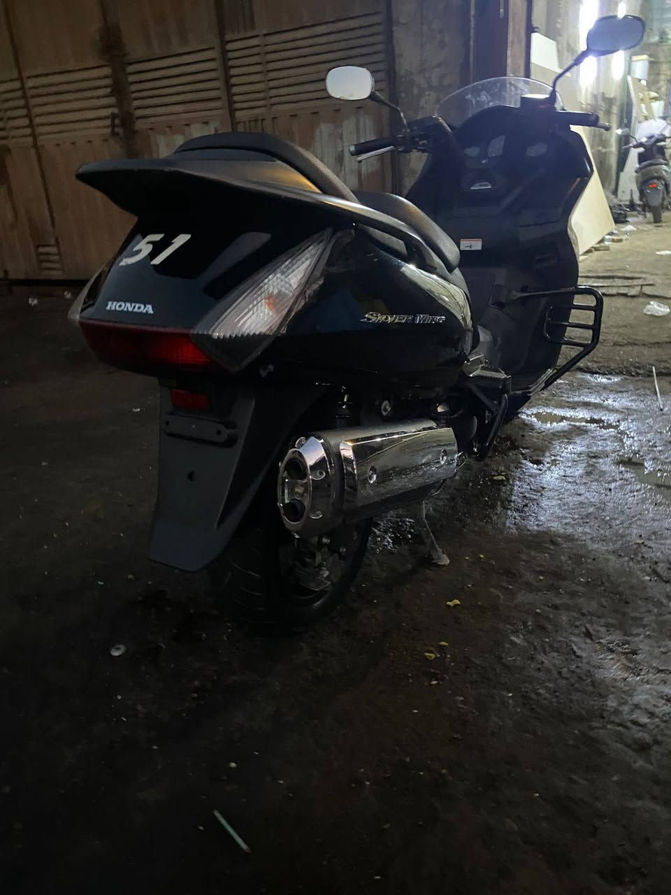 درجة سلفرونج 400 كفاله عامه من تاير إلى تاير ماشيه 23 واني مكلف بس بل نشر لحد يرسلني هذا رقم موبايل أبو الدراجه ***********
