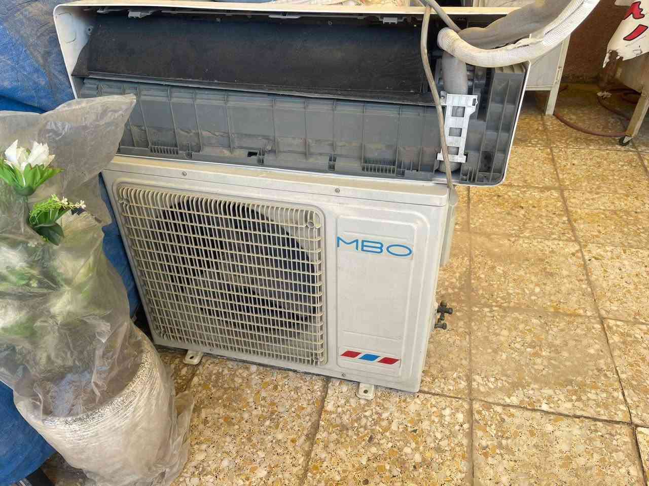 سبلت ماركة MBO  طن و نص بلادي مستخدم موسم و نص حتى غسل مغاسله بعده ممفتوح برغي بيه ضاغط استوائي T3 يتحمل درجات الصيف ليطات قبق الداخلية الي يصير فوك الفلاتر طكن بالنقل كامل غراضه وياه سبلت يخبل سعره 300 الف مكاني الشعب


**إذا كنت صاحب هذا الإعلان وتريد حذفه لأي سبب، رجاءا أرسل رسالة إلى الدعم الفني**