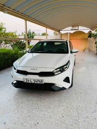 سيراتو موديل 2024 خليجي فول محرك 2000 فتحه ويل كب ماشيه 58 الف مكفوله ...