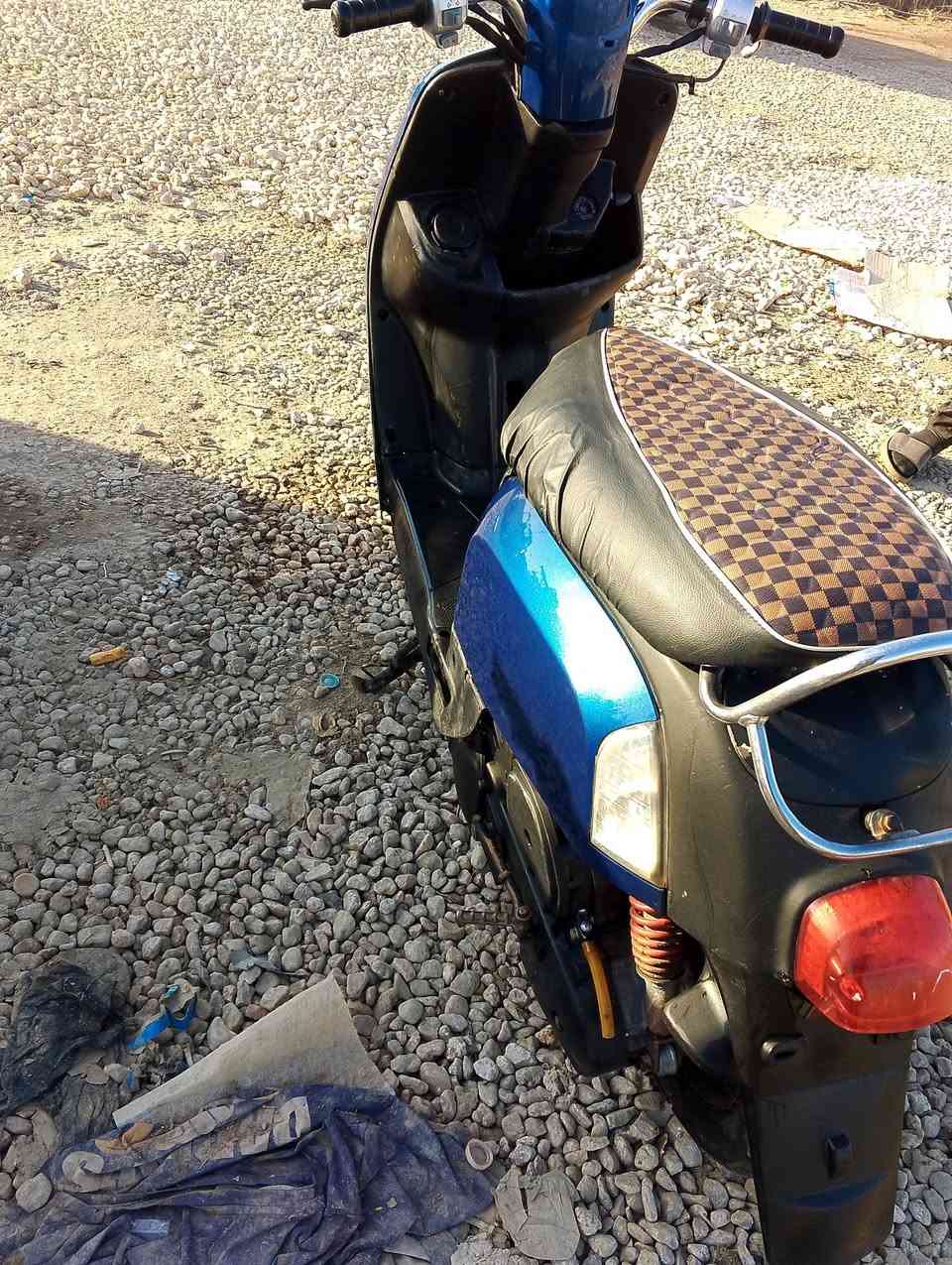 سلام عليكم بوليس البيع سعر 350وبيه مجال المكان الحمزه الغربي ***********
