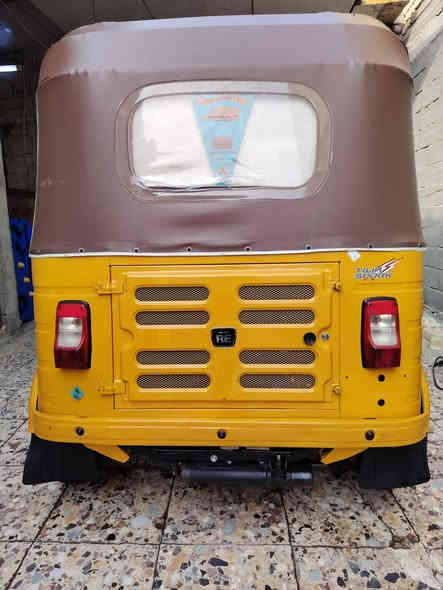 سلام عليكم تكتك للبيع موديل 2020 رقم وسنويه كربلاء تكتك كفاله عامه مكينه وكشر مكان بغداد الشهداء لعبيدي رقم *********** 👍🏻
