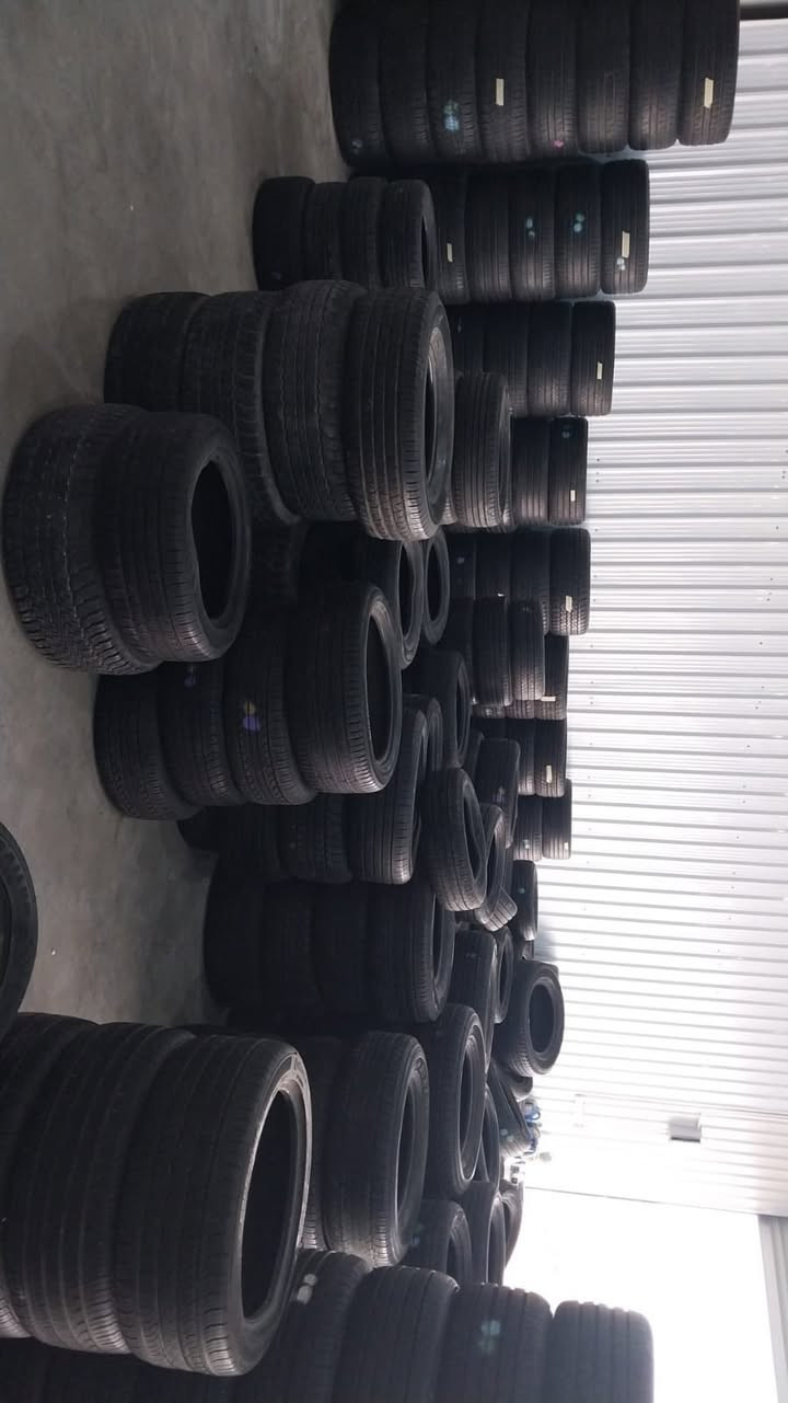 الحمدلله
تم وصول حاويه اطارات مستخدم 
انتاج حديث ماركات عالميه ياباني 
الالماني وامريكي وكوري 
كافه القياسات والاحجام 
العزيزيه الشارع العام مدخل الشباب 
الرقم ***********
