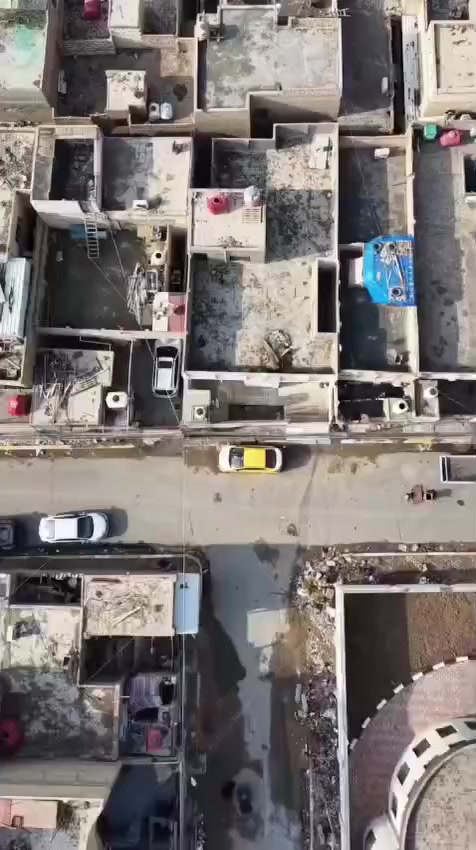 يا الله   دار للبيع ٢٠٠م حي العامل ب١٩
خلف مول  الباقر  السعر ١٨٥  ينباع مبادره
***********
