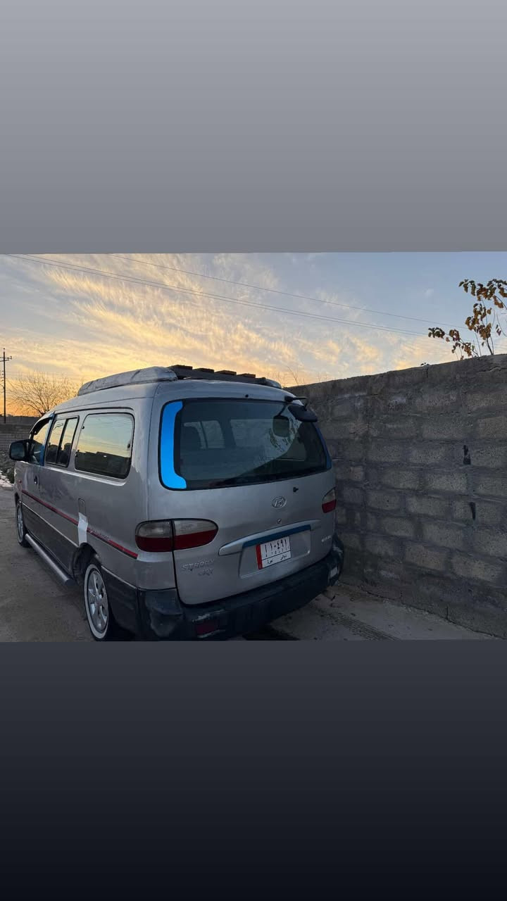 كيا ستاريكس للبيع موديل ٢٠٠٧ محدد ٢٠٠٥ مابي صبغ بس باب صندوق مشروع وطني رقمو ديالى محرك اكسل كير شرط داخلو جديد سياره جاهز كامل مكاني موصل تلعفر السعر ٨٥ بي مجال ***********
