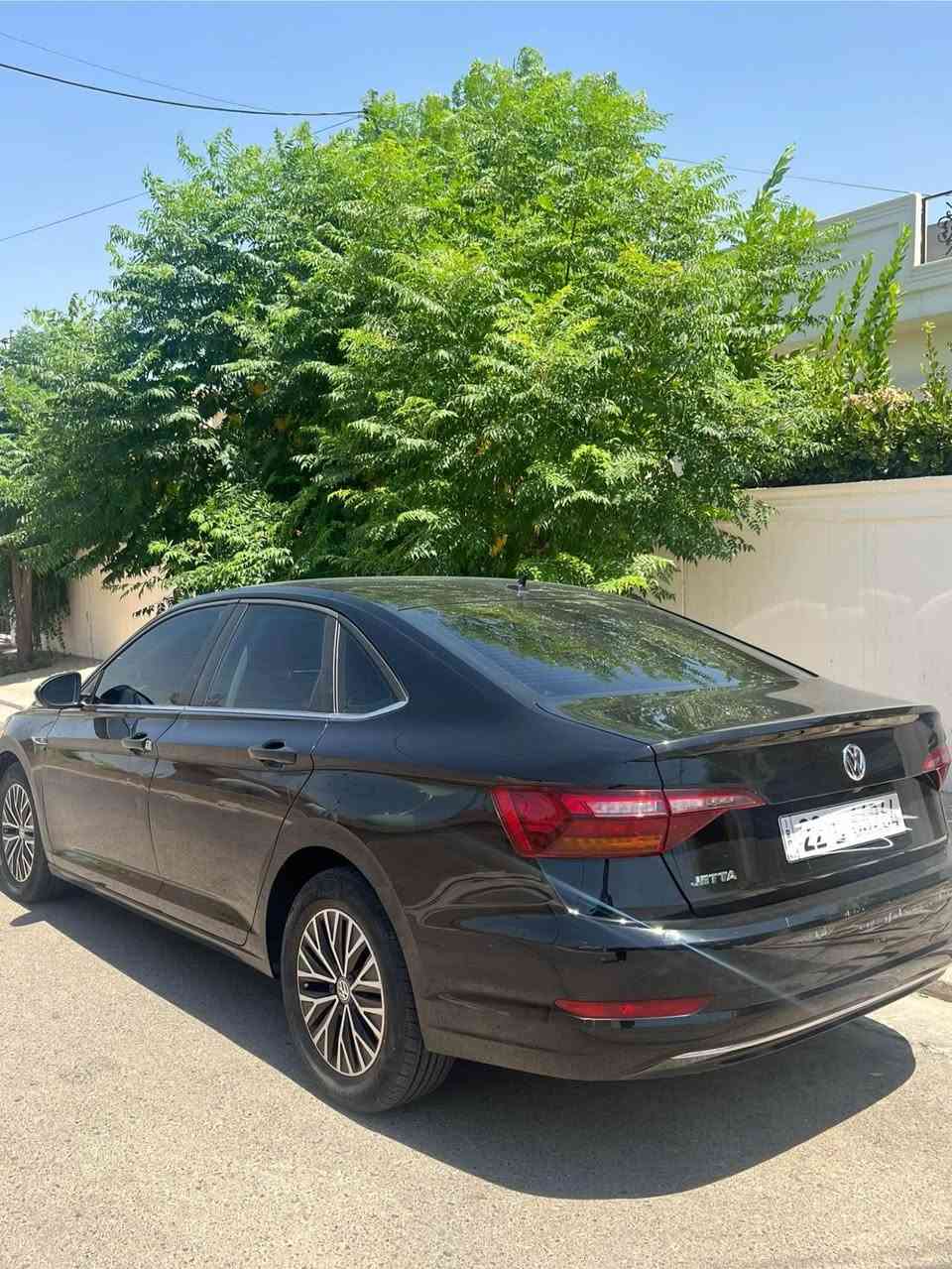 جیتا ٢٠١٩ 
مواسەفات s
کوشن هیتەر
شاشە گەورە
تحکومی سوکان 
مواسەفاتی ناسراوە
یەک دەرگای بۆیاخە + یەک دەرگای بە بیلاد گۆراوە
دوو جێی بچوکی ساردە
نەرمە تەزرەکی هەیە کەمە( چەند دنکەکە)
ئێرباگ بەس شان تەقیە
پێش و پشت کەپسە
٧٠ مایل رۆیشتوە
فحس و هەزەی تازەیە 
بێ مەسرەفە
گێر و مەکینە و تحویل و غرامە بەشەرت
هەولێر
*********** أربيل, العراق
