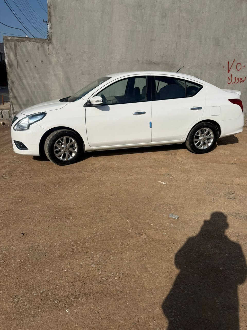 نيسان صني موديل 24. مصري. 
رقم اربيل تحويل ثاني يوم
مواصفات معروفة
مكفولة كفاله عامة حت من الرصعة والشخط
مدوشمة دوشمة كامله ارضيات وكشنات وجنطة
ماشيه 54 
السعر 123.
ترهم بيع وترهم مراوس حسب القناعة
عنوان بغداد كاضمية
رقم الهاتف ***********
