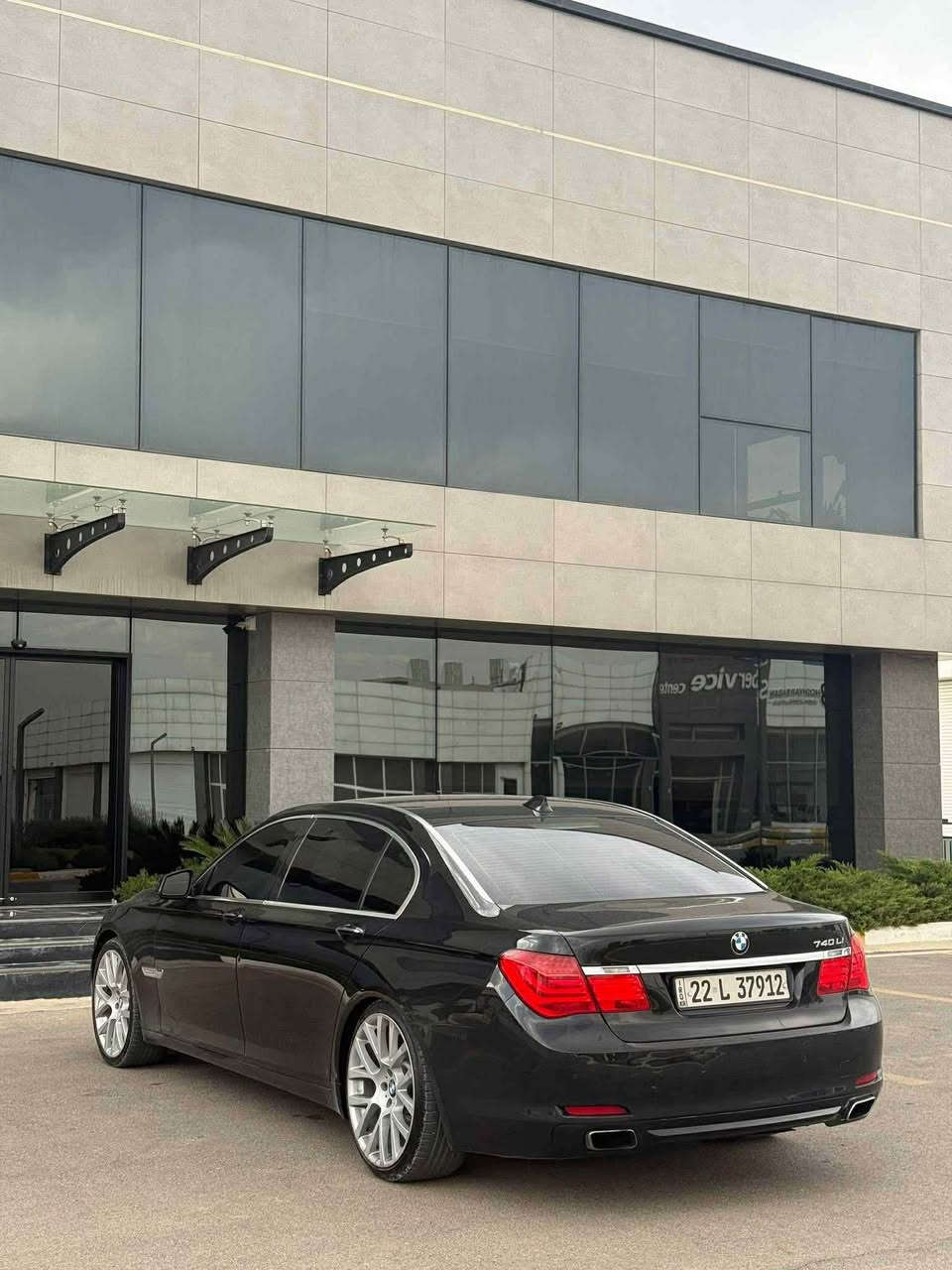 bmw 740Li 2011 VIP
‎صفر شركه‌ العروش 
‎لارج ضمان دولی
‎مكینه‌ توین توربو
‎بدون صه‌رف بدون بوخار و بدون خلل  ‌
‎سیاره كلش جدیده‌‌ ‌ و حیل حلوه‌
‎سیاره‌ كلین تایتل  بدون صبوغ
‎سونار موجود
‎مواصفات١/١
‎✅داخل قرمدی
‎✅كامیرا ٣٦٠
‎✅حاسات ٣٦٠
‎✅كشنات تبرید و مساج وهیتر
‎✅ده‌بلات جك
‎✅  شاشه‌ كبیره‌ بیها شاشات خلفیه‌  ‌
‎✅٤ قیاده‌ comfort.normal.sport.sport plus
✅6 cd box
‎✅لایتات متحركه‌ xenon
‎✅٥ بردات كهربای
‎✅ابواب بصمه‌ 
‎✅ابواب شفط و سنوق شفط
‎✅ستیرن كهرابای و هیتر
‎باقی مواصفات هوایه
‎سیاره‌ بدون نقص و بدول خلل
‎‌ حدادیه‌ جدیده‌‌
‎ سنویه‌ جدیده‌ وتایرات ویل جدیده‌
‎ترید وكاله‌ او تحویل حاضر
(***********) السليمانية, العراق
