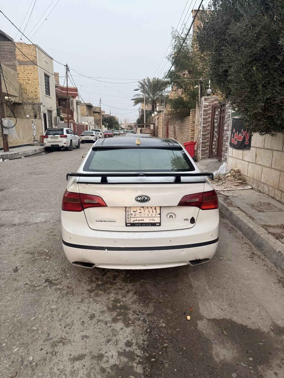 السلام عليكم اخوان
كيا كادينزا 2011 خليجي 
V6 3500
مواصفات 
بانوراما 
كشنات كهرباء و خزن ميموري 
ستيرن كهرباء 
شاشة 
لايتات زينون قوية 
بردة خلفية
السيارة مبدل كير و مكينة نظيفة و تخبل 
حدادية 70‎%‎ 
صور السونار مرفقة بالمنشور 
السعر 118$ و بيهة مجال و تدلل ان شاء الله 
مكان السيارة واسط الكوت 
***********
