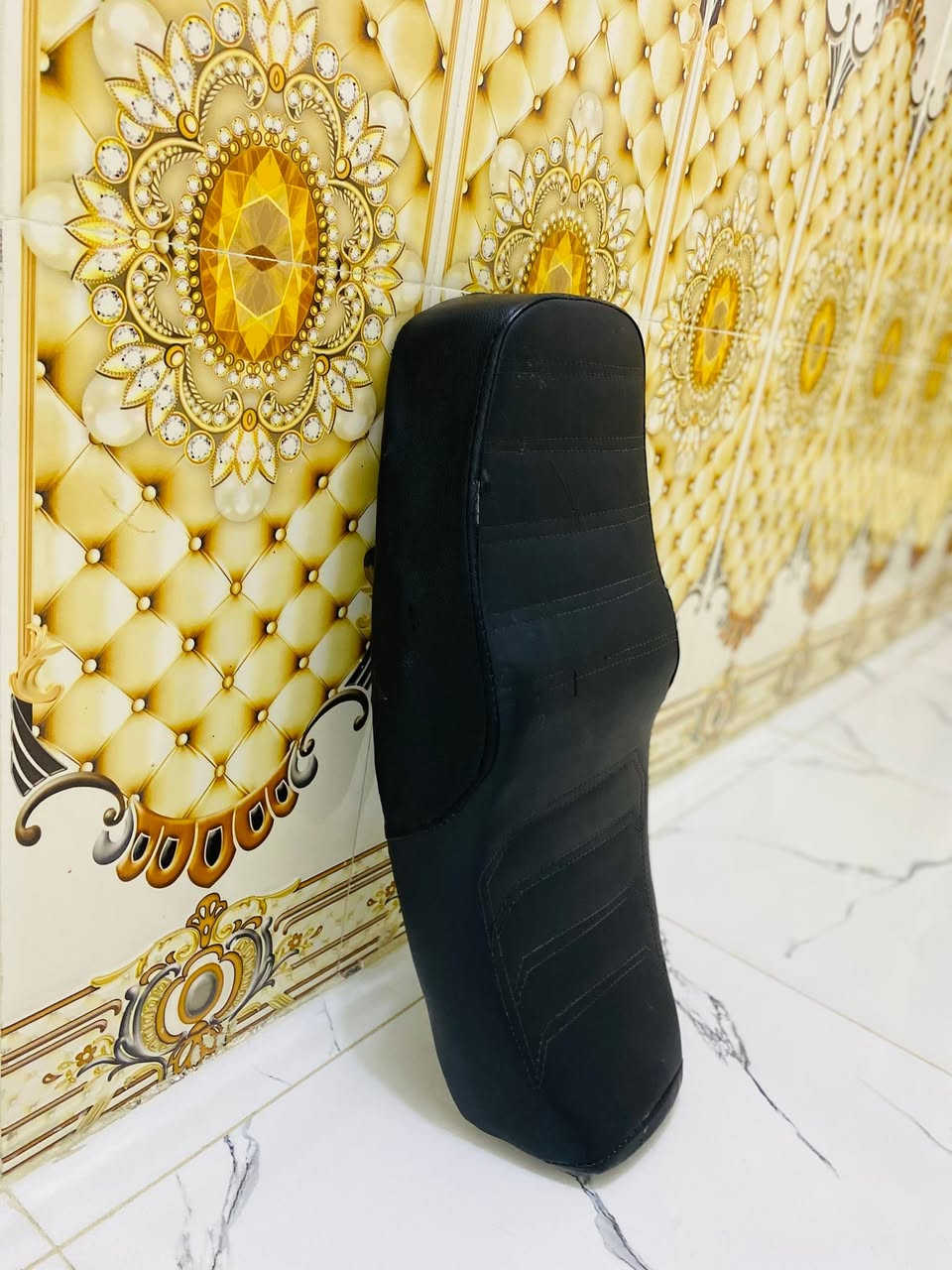 للبيع كشن تفصال نضيفف كلش ونصبته حلوه  تريده تعال خاص وتدلل المكان طويريج للستفسار ***********
