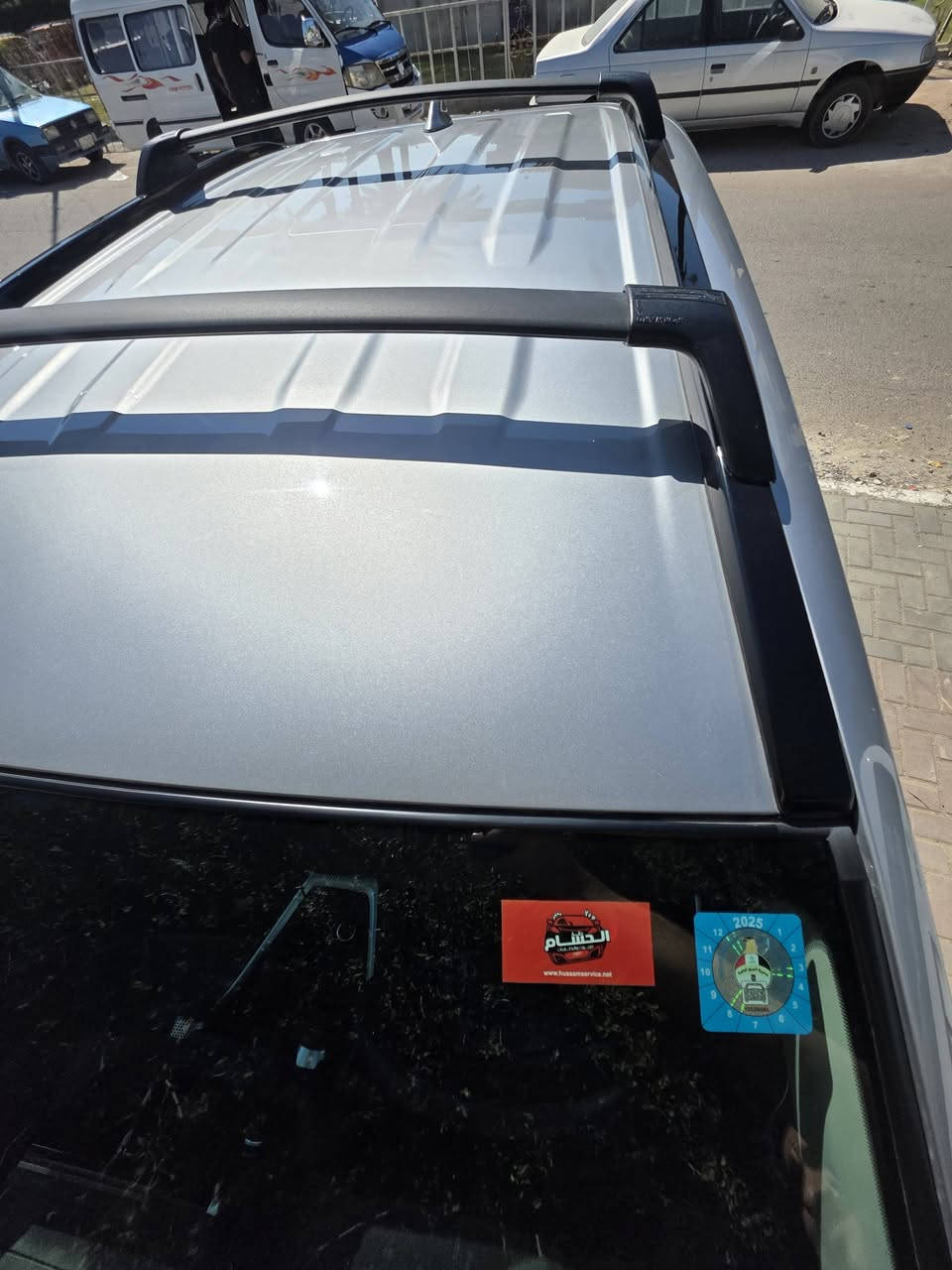 السلام عليكم
مستعجل للبيع 
الموديل 2024 السونار موجود بالصور 
وضربتها موجودة ليحب ادزلهيا 
السعر 220 ورقة 
للتواصل ع الرقم ***********
