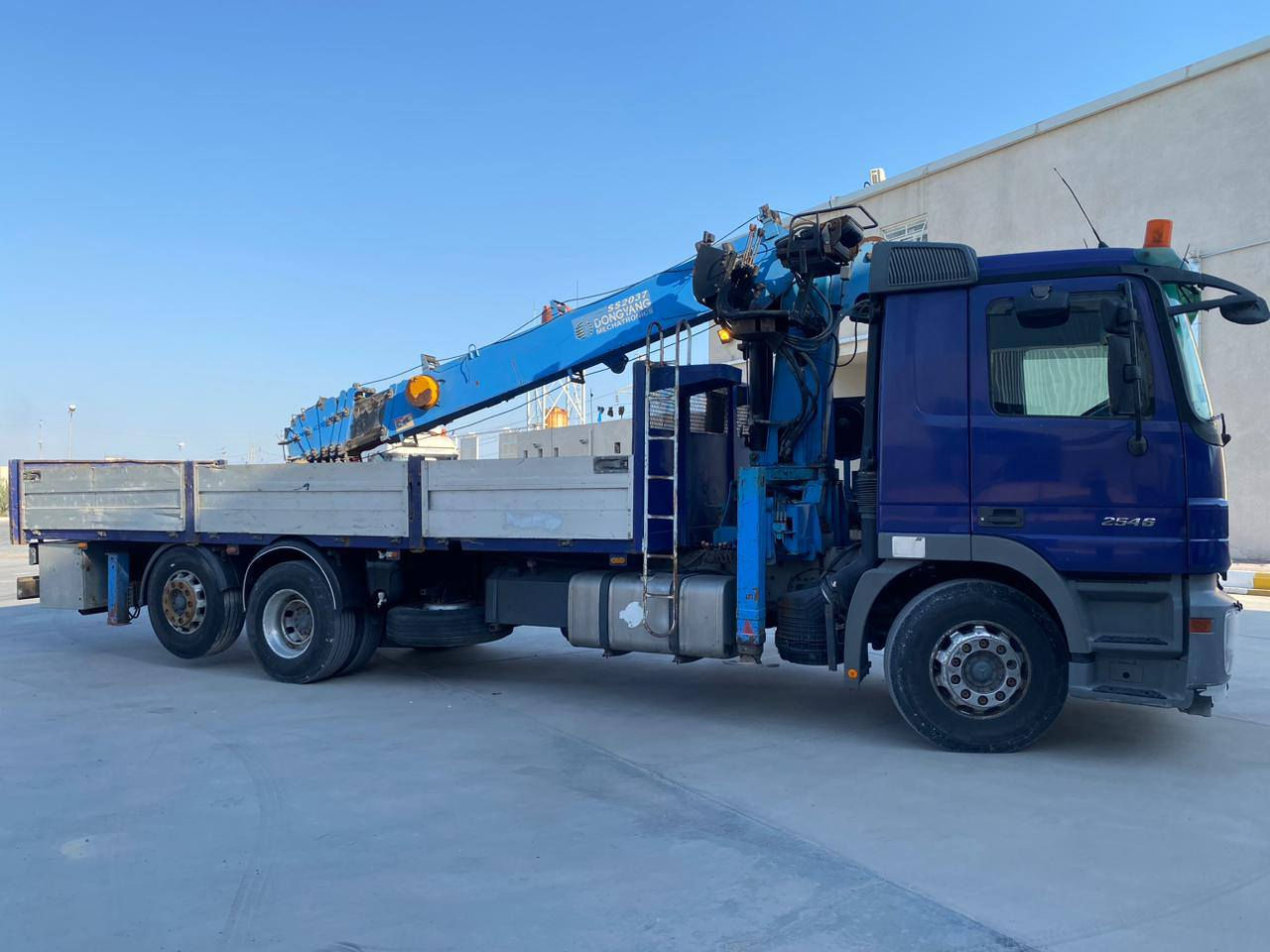 السلام عليكم  / اكتروس للبيع موديل 2005 / البدي 7 متر / كرين 8 طن / عليها گمرك / تفاصيل اكثر الاتصال على الرقم /‪ واتساب اسيا 0775 582 8028‬ /
اثير /  ***********
