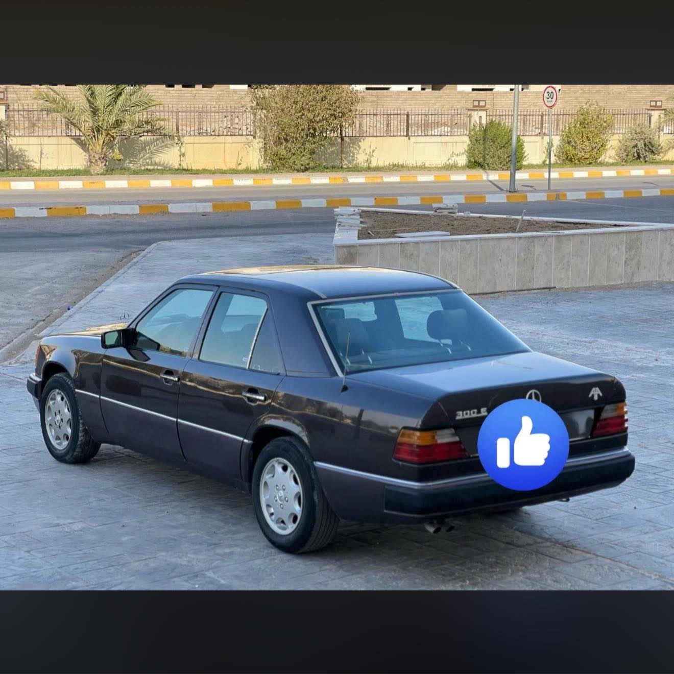 مارسدس 1990 مصبوغه عام جماليه
🚗 للبيع سيارة نظيفة جداً

الموديل: 1990

✔️ محرك بطة جديد شرط

✔️ شاصي شرط

✔️ مكيف ثلج

✔️ لا تحتاج أي صرف

رقم وسنوية جديدة 

📞 للتواصل:

‭0774 804 8669
