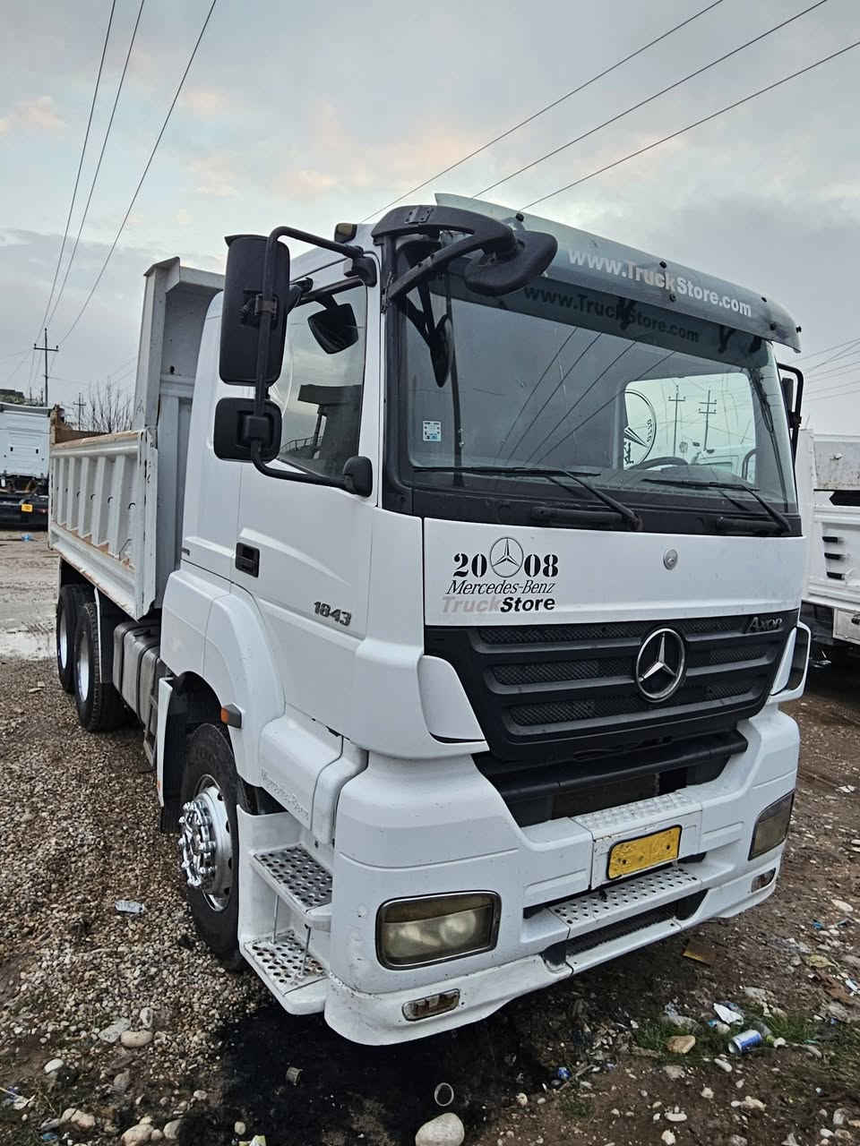 اكسور قلاب موديل ٢٠٠٨ سحال جوب  كير عادي و تبريد و ريتايده ر  تخم تايه بدون صوبغ  و وكاله فقت سياره جاهزه 
تلفون ***********  و ***********
