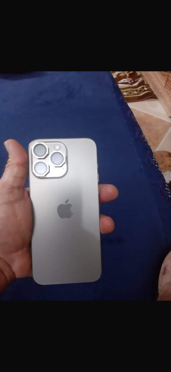 السلام عليكم 
أيفون 15 برو ماكس ألون تيتانيم نضيف 
تفاصيل بل صور 
السعر 1050
المكان البياع حي الأعلام 
***********
