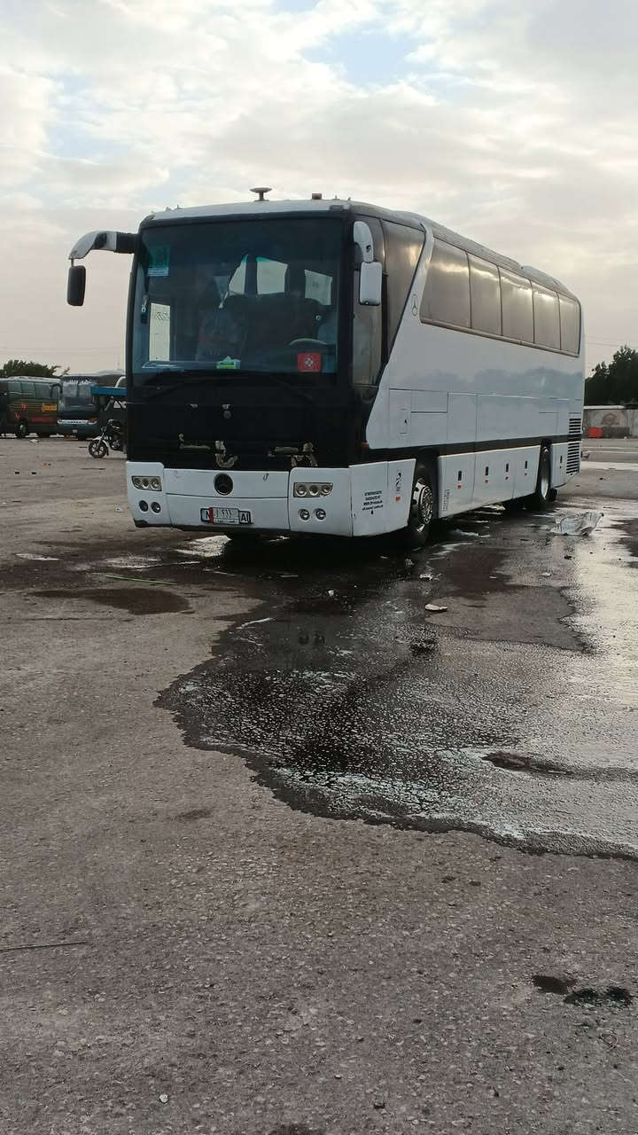 باص 403 للبيع موديل.  2003. سنويه بسمي جديده.
مكينه  جديده  كشن قبظتين
تبريد صيني  6 حار 16 بارد
رقم انكليزي مصطره شرط
العنوان كوت  تليفون 
*********** أبو مهدي
